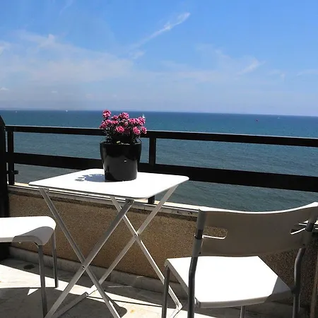 Stadem Апартаменты Ларнака